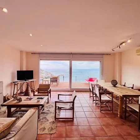 Joan Vinyoli 3 Holiday home